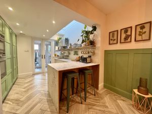 Photo 6- click for photo gallery